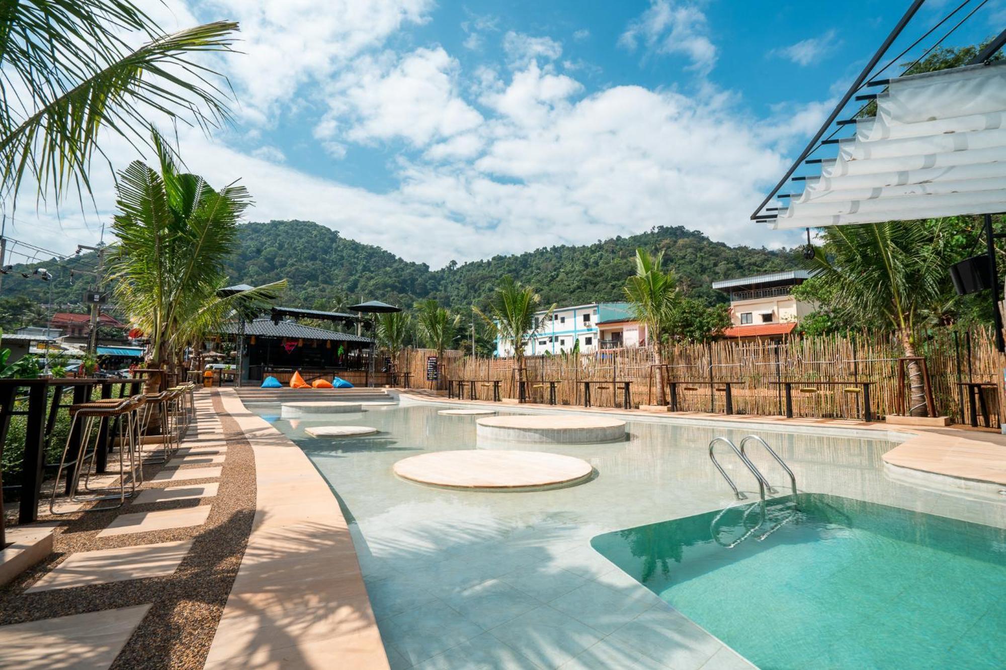 Summer Club And Hostel Ao Nang Eksteriør bilde