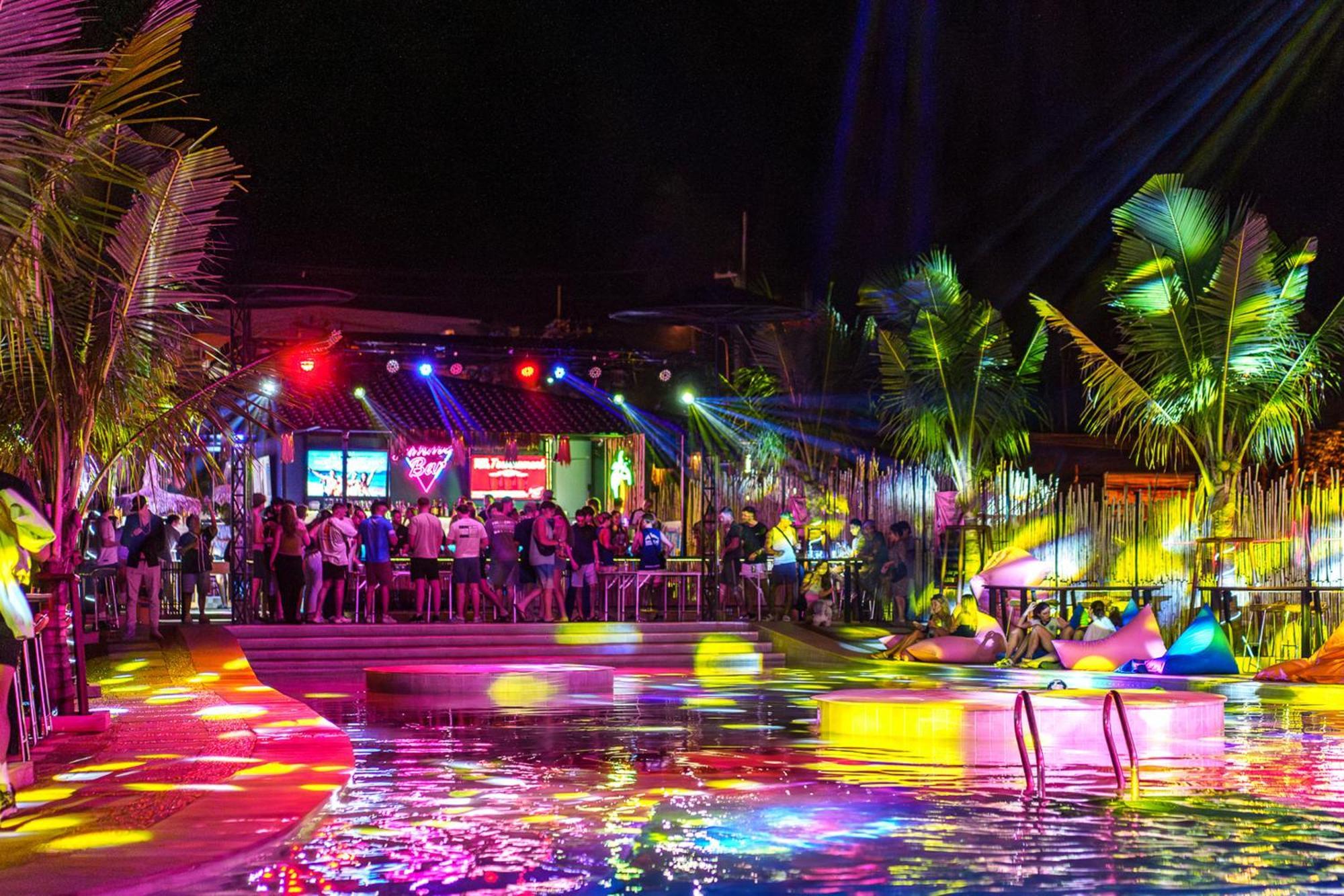 Summer Club And Hostel Ao Nang Eksteriør bilde