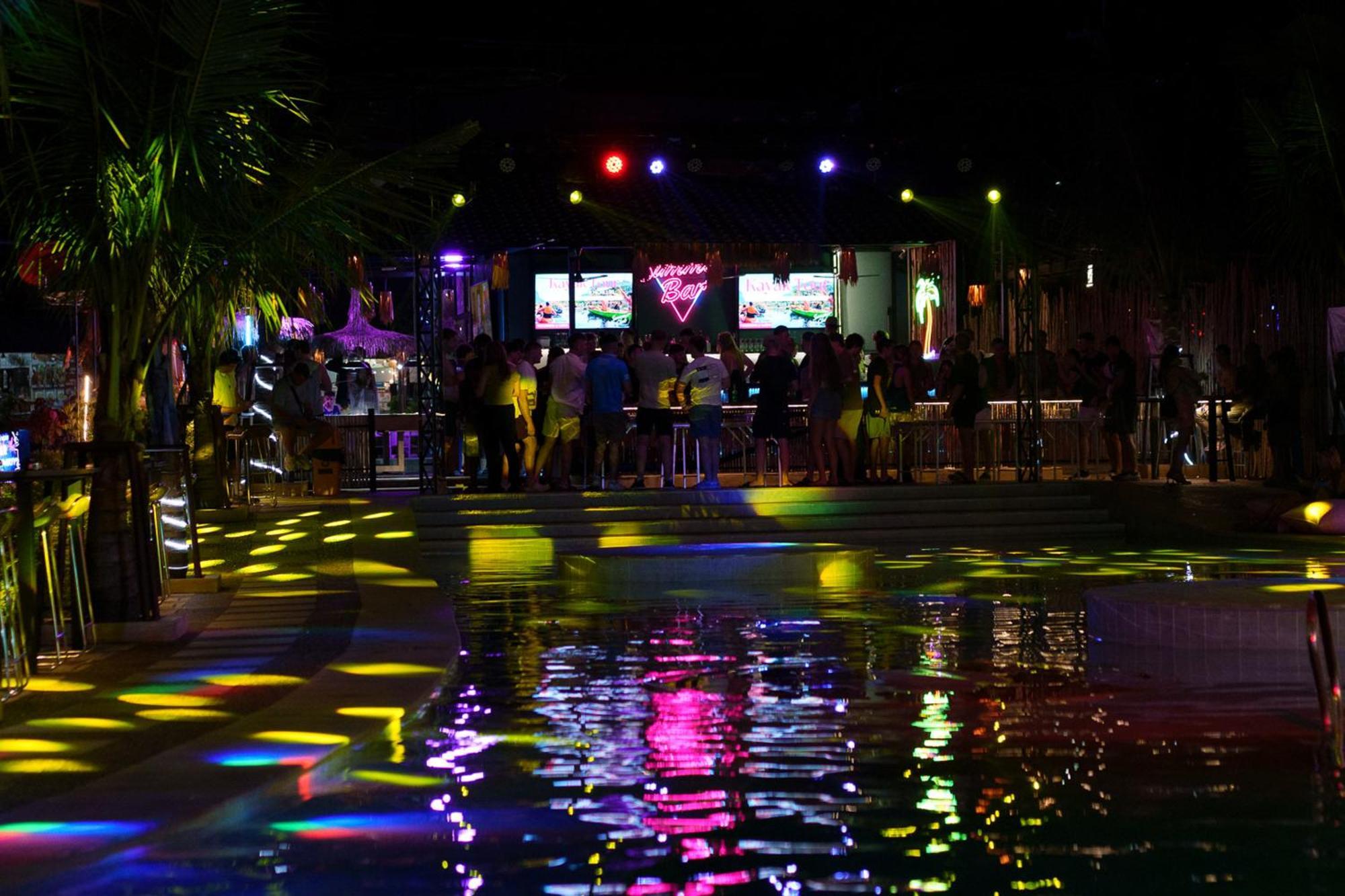 Summer Club And Hostel Ao Nang Eksteriør bilde