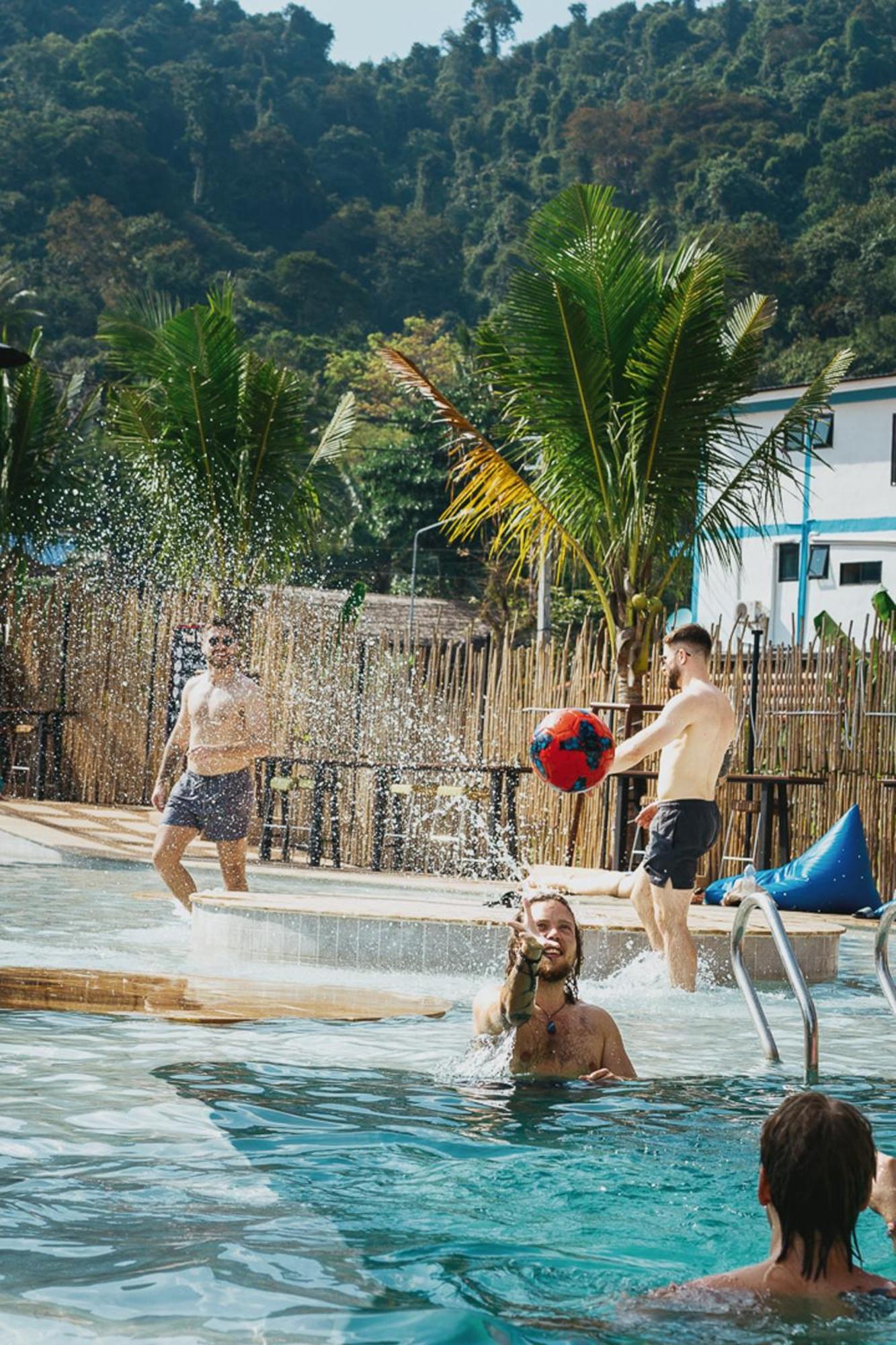 Summer Club And Hostel Ao Nang Eksteriør bilde