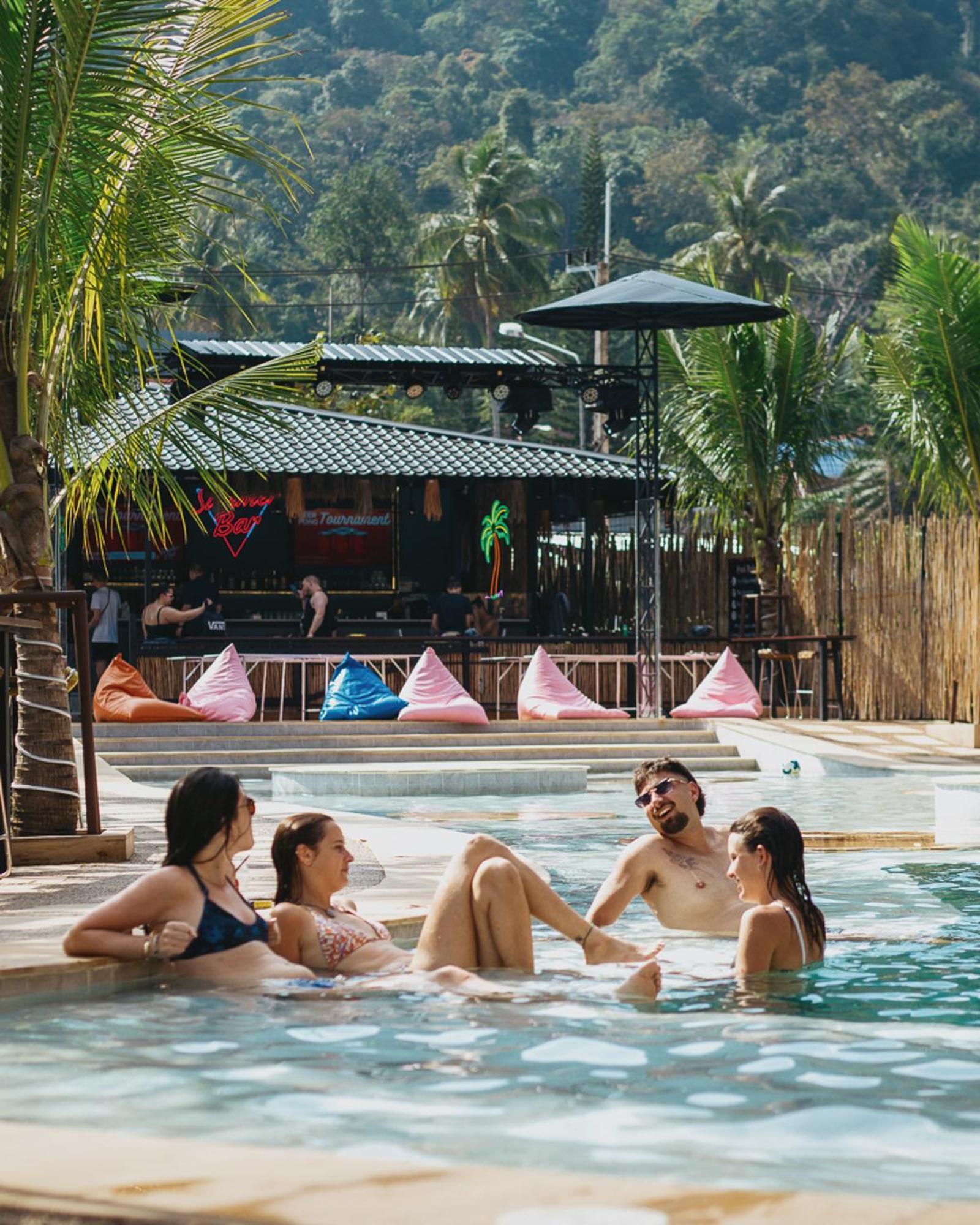 Summer Club And Hostel Ao Nang Eksteriør bilde